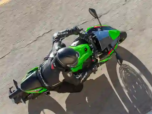 Trò chơi Kawasaki Ninja 650 trực tuyến