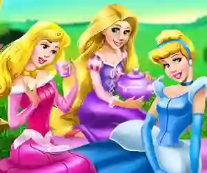 Trò chơi Princesses Day Out trực tuyến